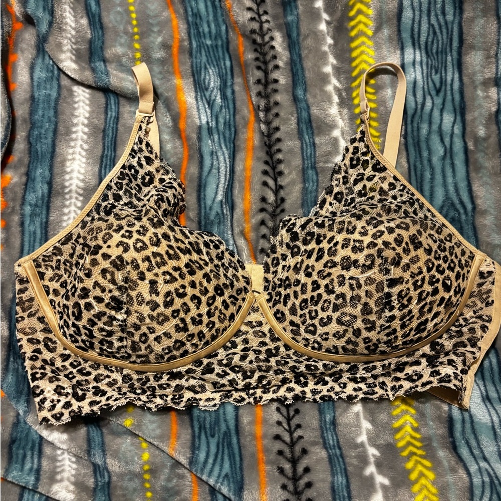 Maidenform Tan and Black Leopard Print Bra